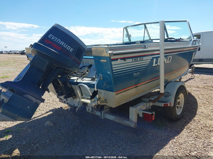 1988 LUND 18' auction photo 4