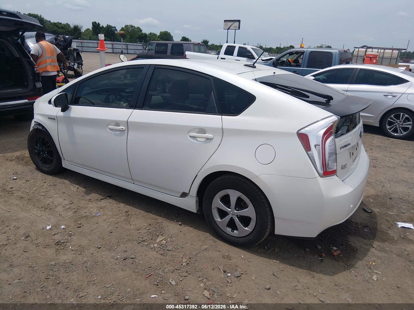 2013 TOYOTA PRIUS auction photo 3