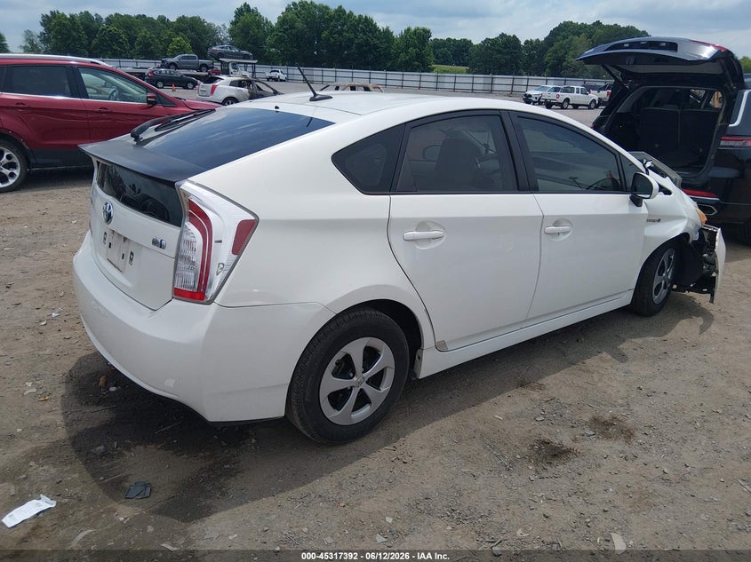 2013 TOYOTA PRIUS auction photo 4