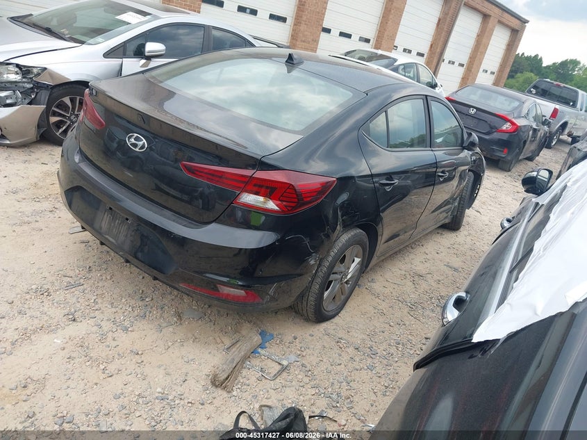 VIN KMHD84LF8KU817435 2019 HYUNDAI ELANTRA SEL