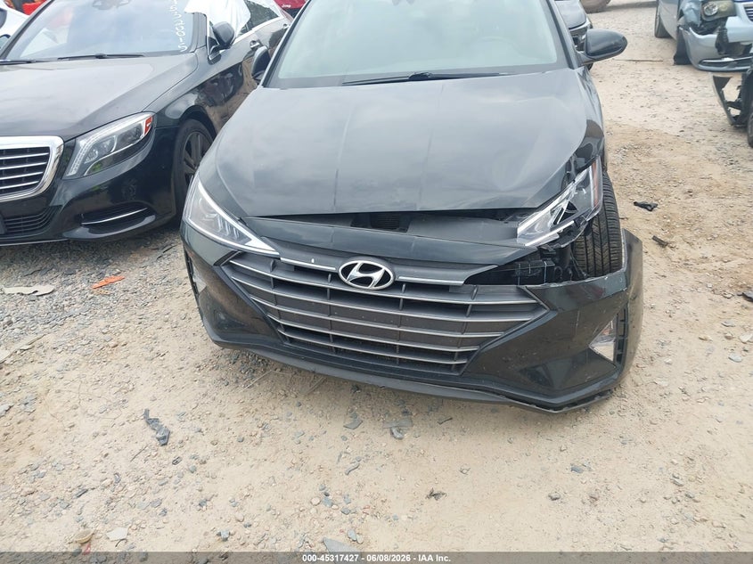VIN KMHD84LF8KU817435 2019 HYUNDAI ELANTRA SEL