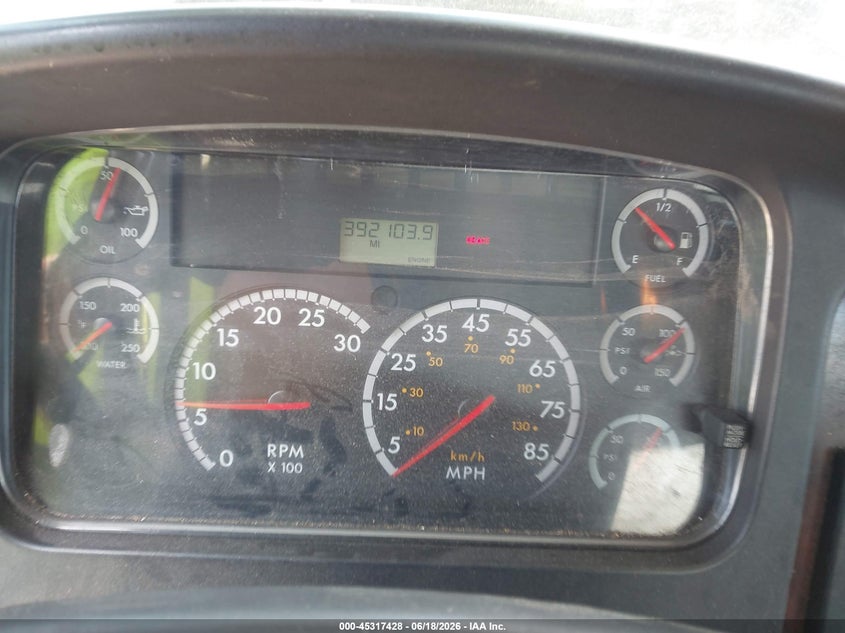 2004 FREIGHTLINER M2 auction photo 7