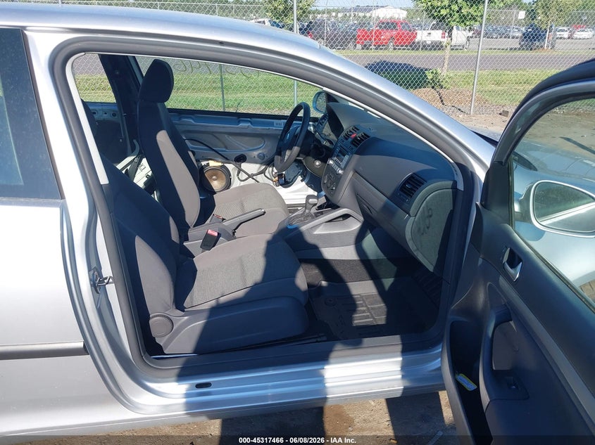 2008 VOLKSWAGEN RABBIT auction photo 5