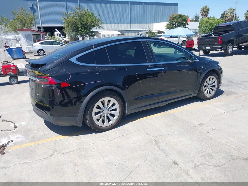 Vin: 5yjxcae24jf138343, lot: 45815404, tesla model x 100d/75d/p100d 20184