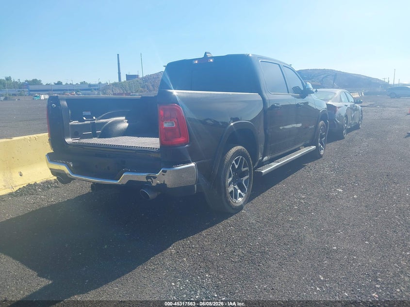 Vin: 1c6srfjp5sn729556, lot: 45815489, ram 1500 laramie  4x4 5'7 box 20254