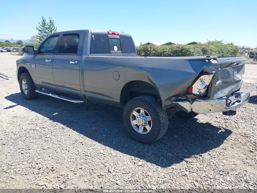 Vin: 3d7ut2cl7bg591037, lot: 45815530, ram ram 2500 slt 20113