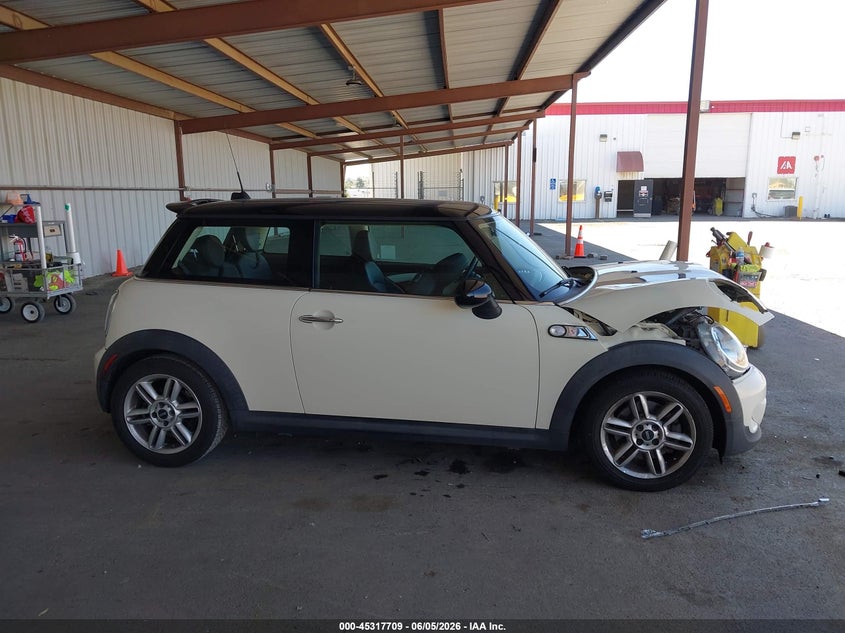 2013 Mini Hardtop Cooper S VIN: WMWSV3C54DT393215 Lot: 45317709