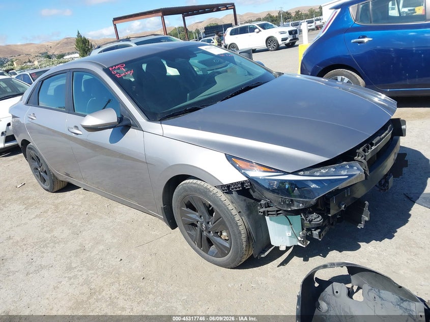 2022 HYUNDAI ELANTRA  (VIN: KMHLS4AG3NU239466)