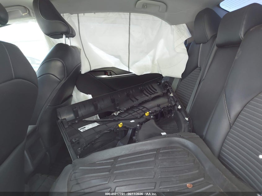 2020 TOYOTA CAMRY SE — Photo 18