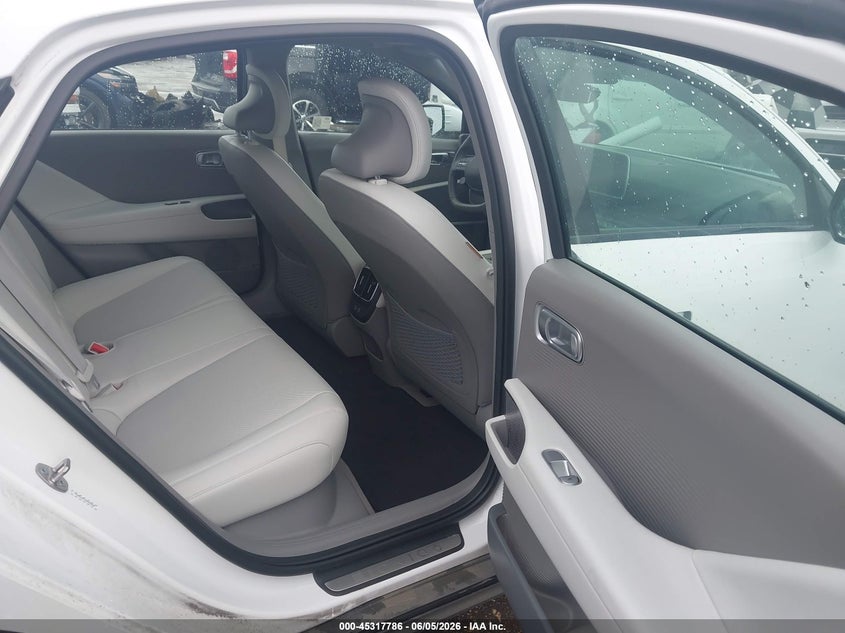 2024 HYUNDAI IONIQ 6 auction photo 8