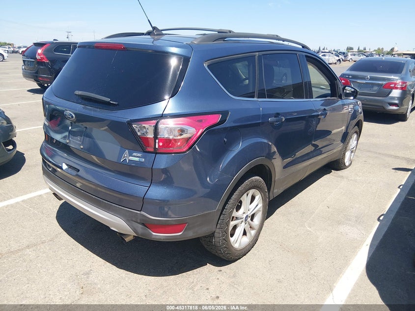 Vin: 1fmcu9gd9juc84491, lot: 45815744, ford escape se 20184
