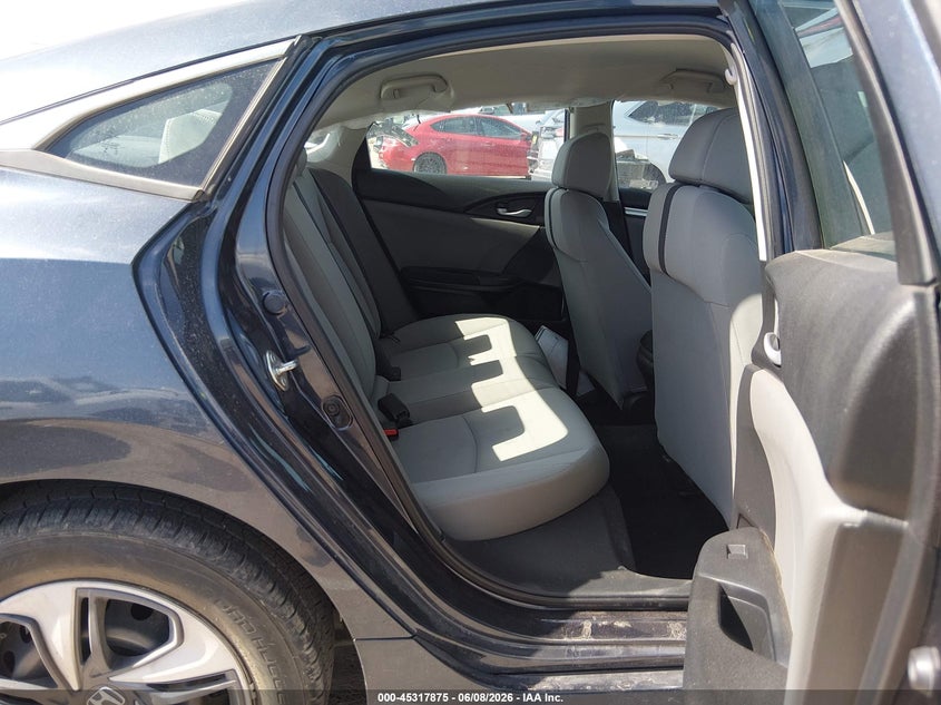 VIN 19XFC2F65KE014303 2019 HONDA CIVIC LX
