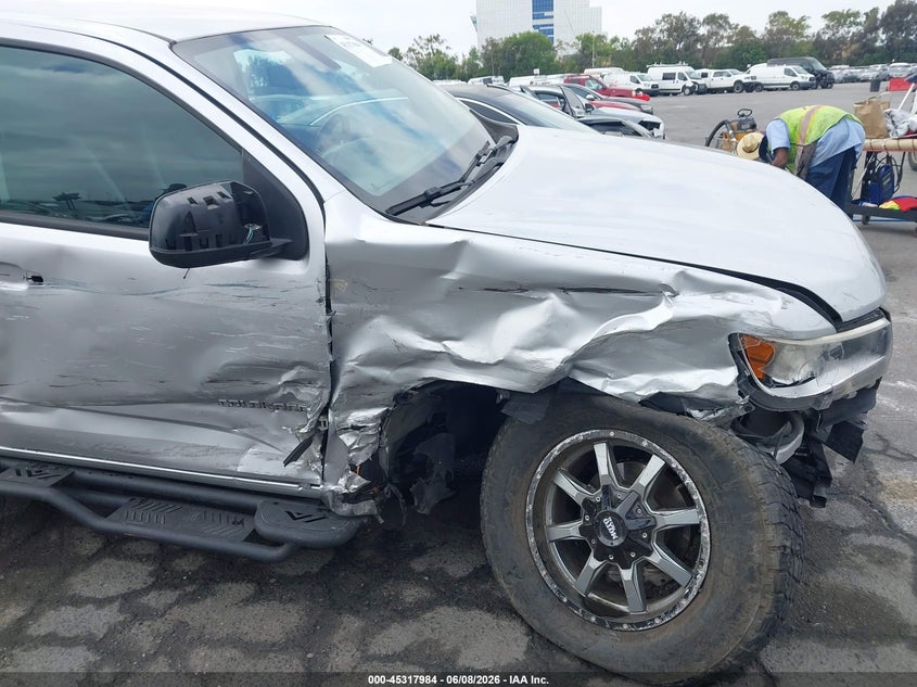 VIN 1GCGTDEN9J1104886 2018 CHEVROLET COLORADO Z71
