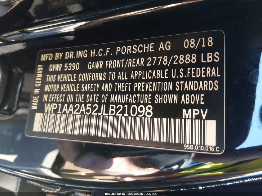 WP1AA2A52JLB21098 2018 Porsche Macan 2.0 black