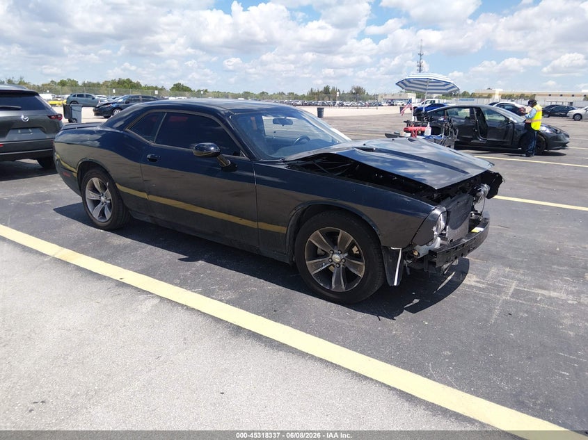 Vin: 2c3cdzag6jh245307, lot: 45816263, dodge challenger sxt 2018 img_1