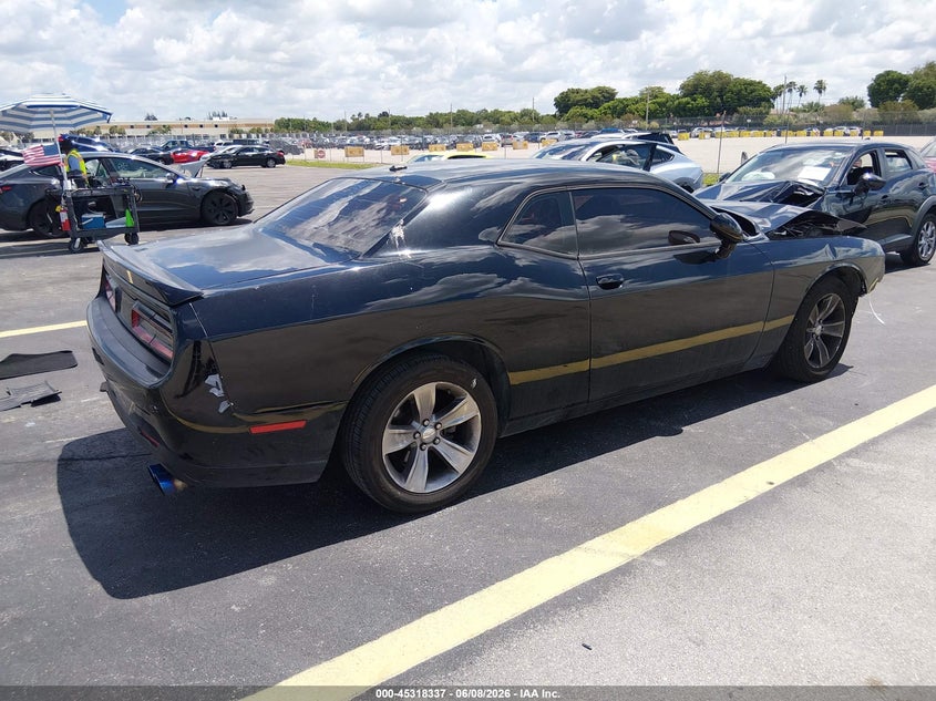 Vin: 2c3cdzag6jh245307, lot: 45816263, dodge challenger sxt 20184