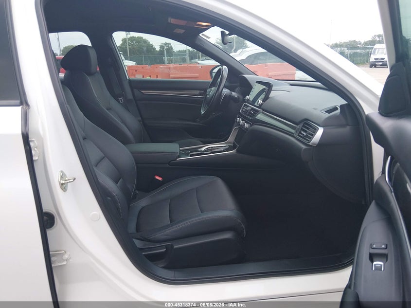 2020 HONDA ACCORD auction photo 5