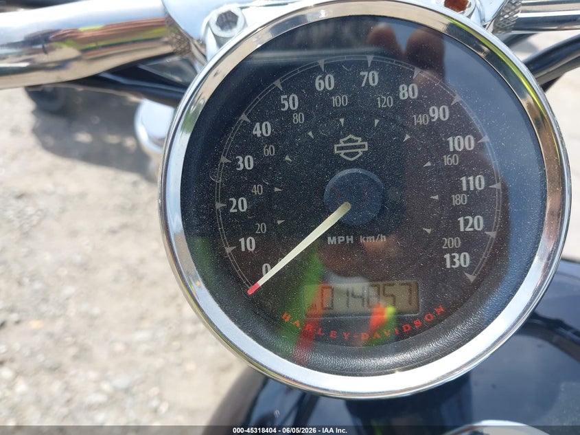 2015 Harley-Davidson Xl1200 C VIN: 1HD1CT313FC409861 Lot: 45318404
