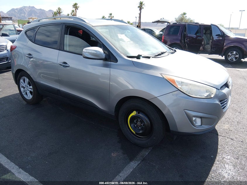 Vin: km8ju3ac7du550602, lot: 45816345, hyundai tucson gls 2013 img_1