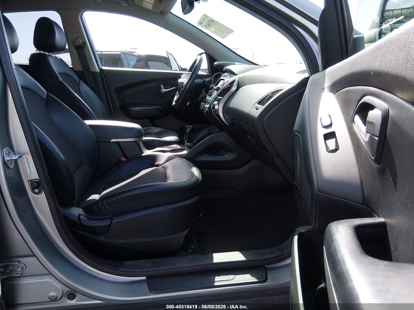 2013 HYUNDAI TUCSON auction photo 5