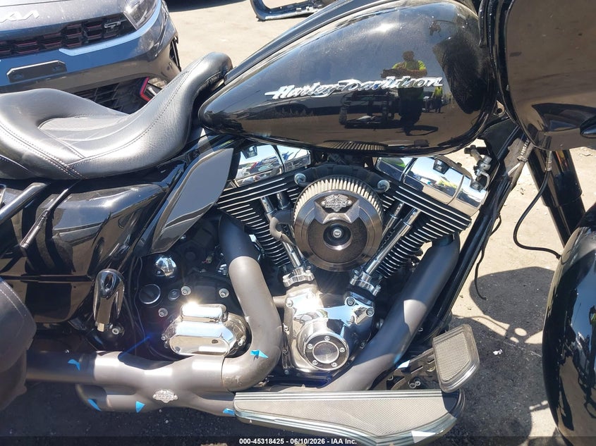 2016 Harley-Davidson Fltrx Road Glide VIN: 1HD1KHM38GB617306 Lot: 45318425