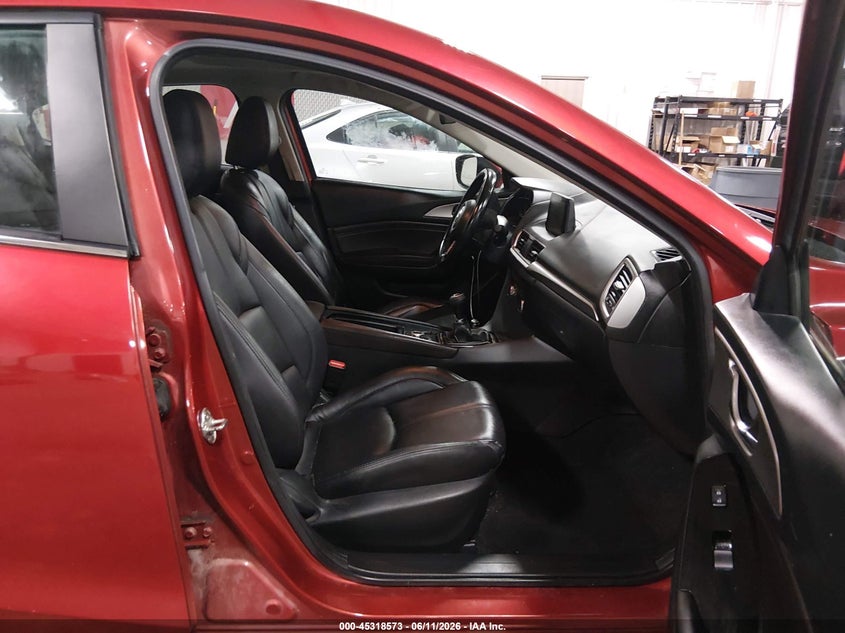 2018 MAZDA MAZDA3 TOURING — Photo 5