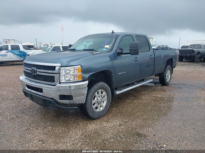 2012 Chevrolet Silverado, Обычный износ, IAAI, VIN 1GC1CYEG9CF169399 — фото 2