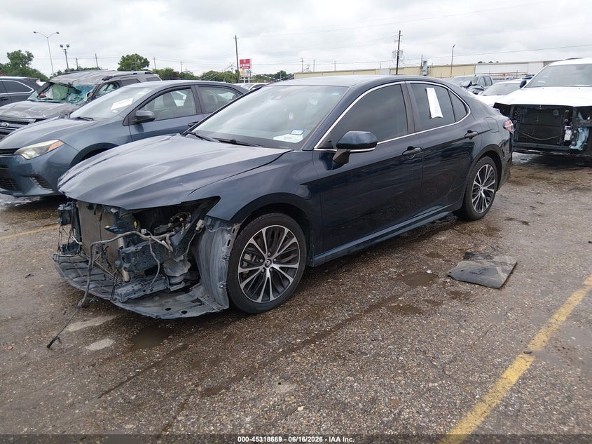 2018 Toyota Camry Se 4T1B11HK6JU677349 photo 1