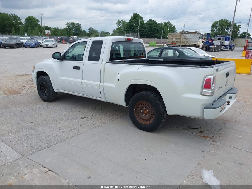 2007 MITSUBISHI RAIDER auction photo 3