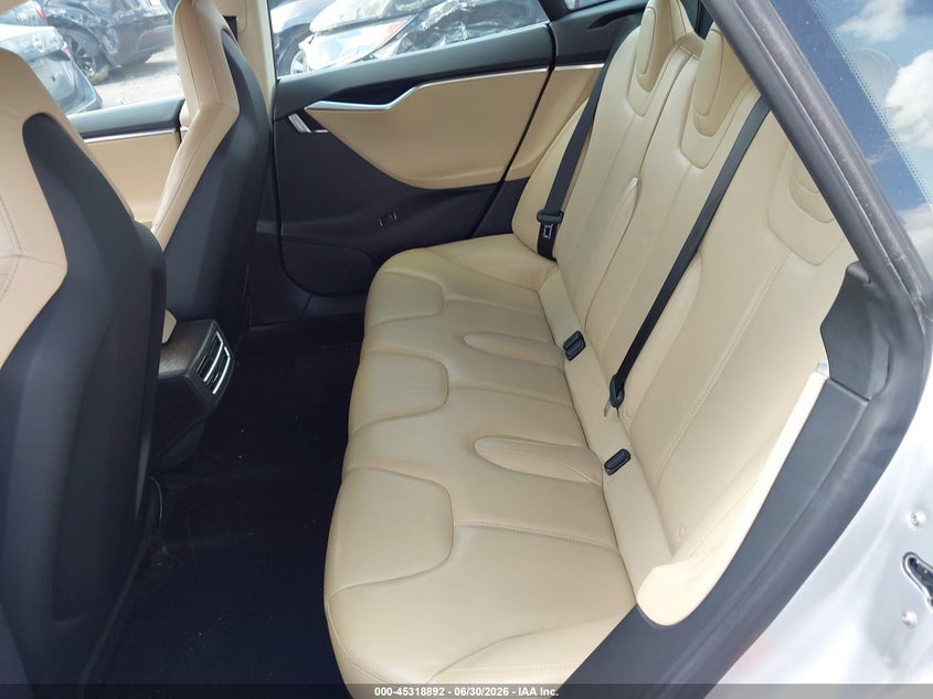 2013 Tesla Model S VIN: 5YJSA1CNXDFP20593 Lot: 45318892