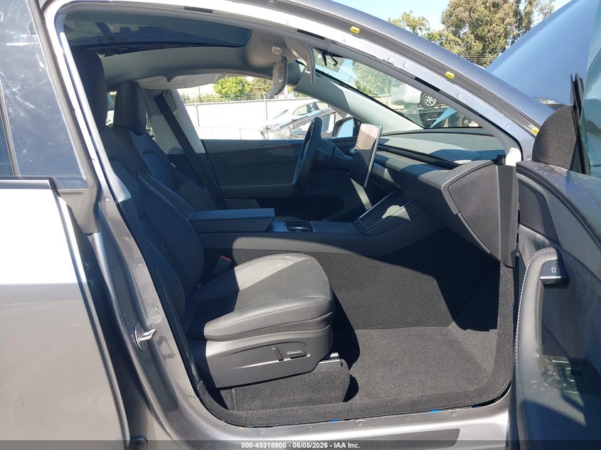 2026 TESLA MODEL Y ELECTRIC(VIN: 7SAYGDEE3TF544558