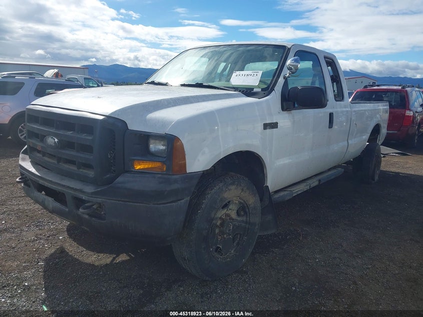 2005 FORD F-350 auction photo 2