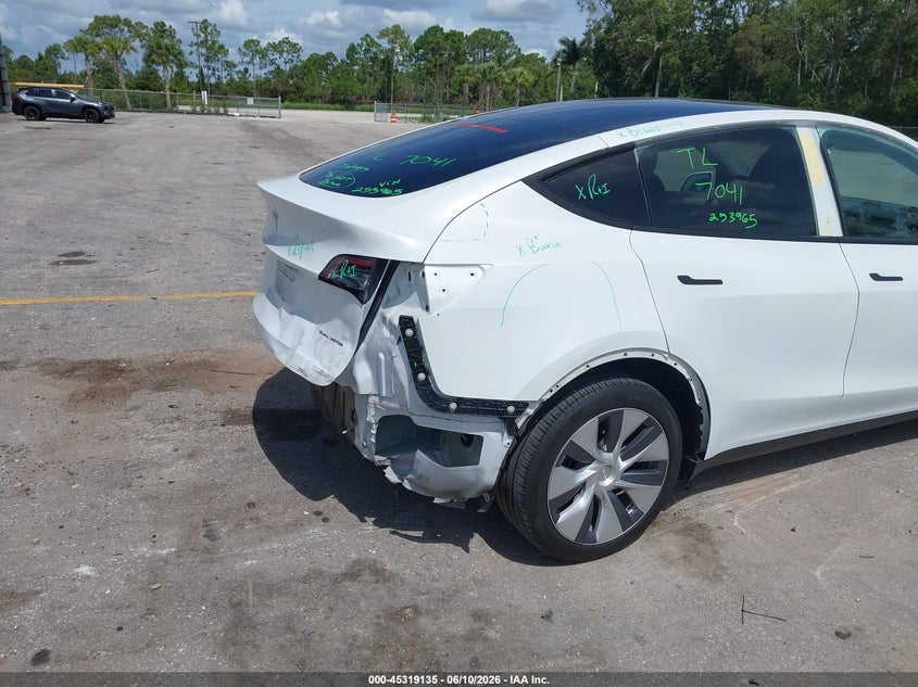 2024 Tesla Model Y Long Range Dual Motor All-Wheel Drive VIN: 7SAYGDEEXRA253965 Lot: 45319135