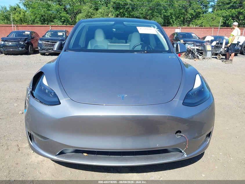 2024 Tesla Model Y Performance Dual Motor All-Wheel Drive VIN: 7SAYGDEF8RA310219 Lot: 45319205