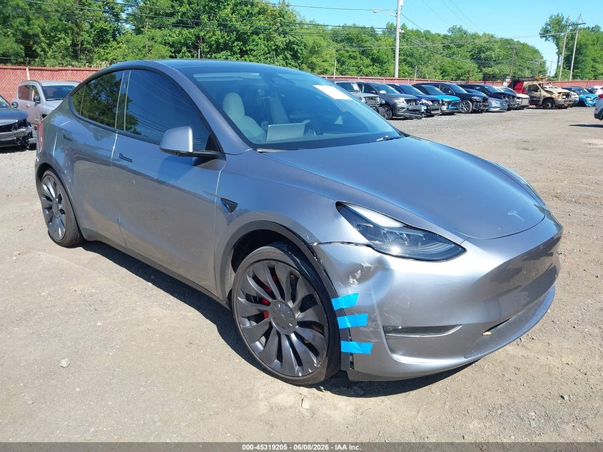 TESLA MODEL Y - zdjęcie 19
