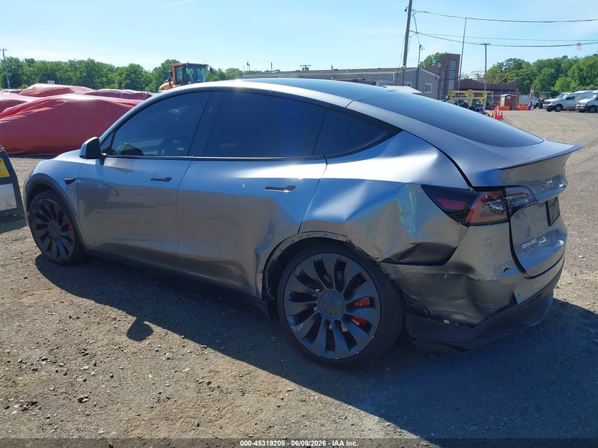TESLA MODEL Y - zdjęcie 6