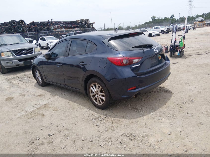 2018 MAZDA MAZDA3 auction photo 3