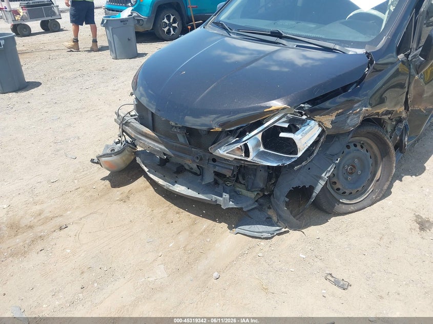 2011 NISSAN VERSA auction photo 6
