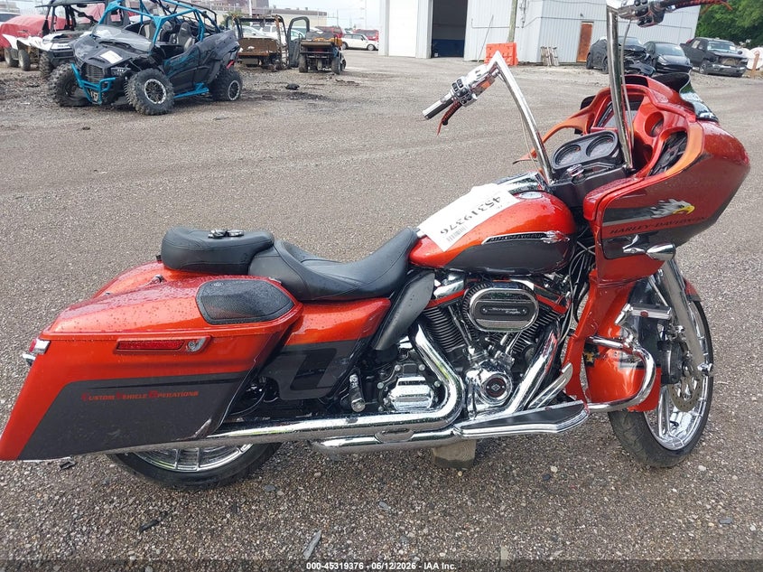 2018 Harley-Davidson Fltrxse Cvo Road Glide VIN: 1HD1TCL12JB950740 Lot: 45319376