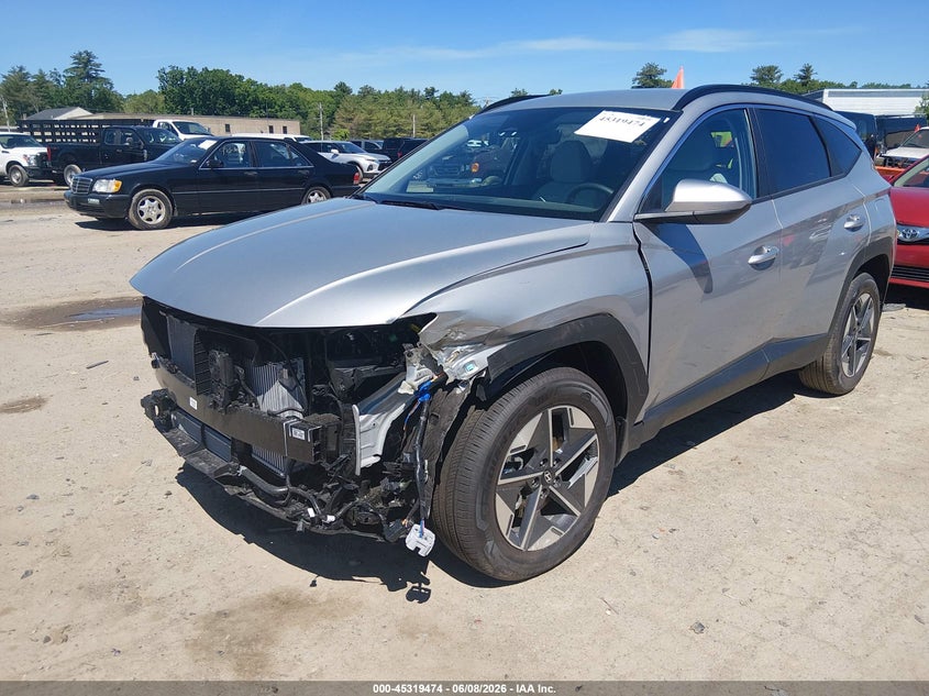 2026 HYUNDAI TUCSON HYBRID auction photo 2