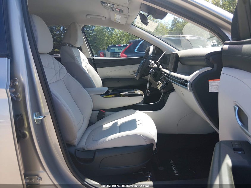 2026 HYUNDAI TUCSON HYBRID auction photo 5