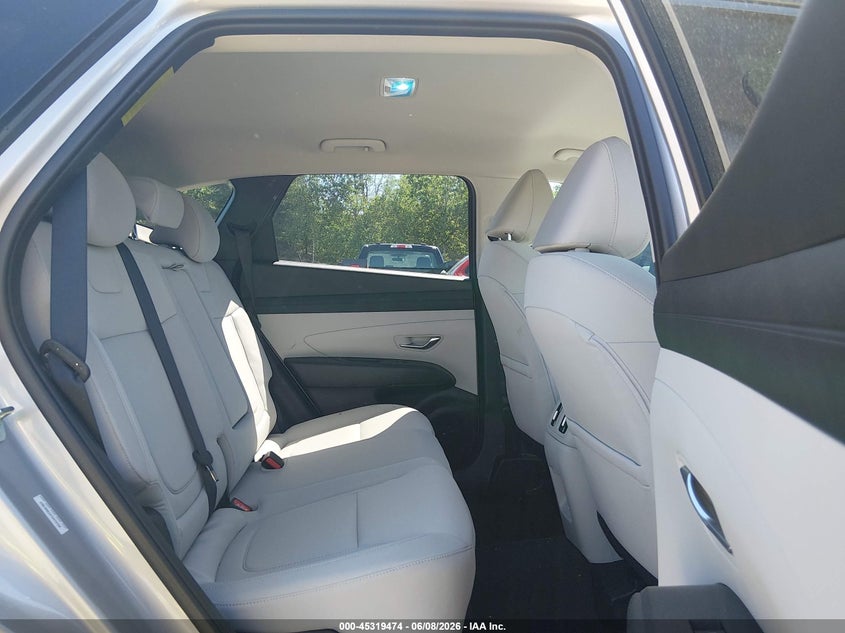 2026 HYUNDAI TUCSON HYBRID auction photo 8