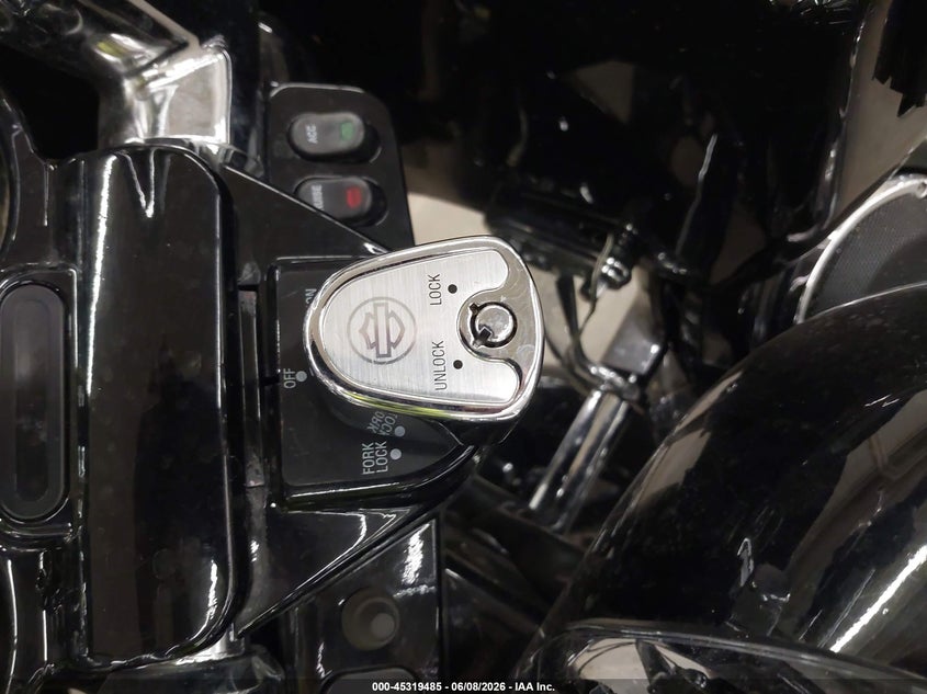 2013 Harley-Davidson Fltrx Road Glide Custom VIN: 1HD1KHM18DB652874 Lot: 45319485