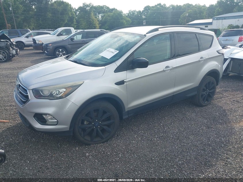 Vin: 1fmcu0gd6huc18230, lot: 45817434, ford escape se 20172