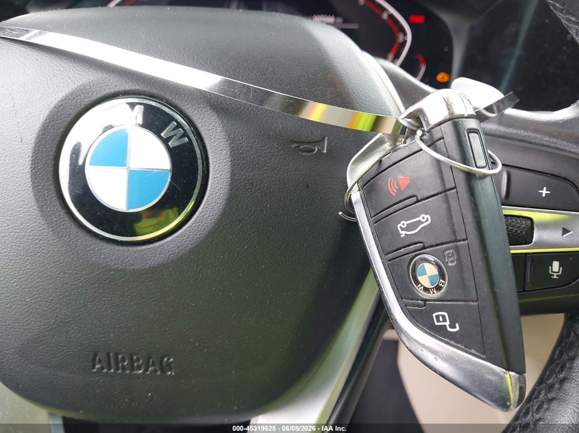 2020 BMW 330I VIN: 3MW5R1J04L8B23999 Lot: 45319525