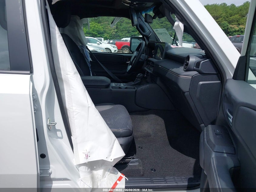 2025 TOYOTA LAND CRUISER auction photo 5