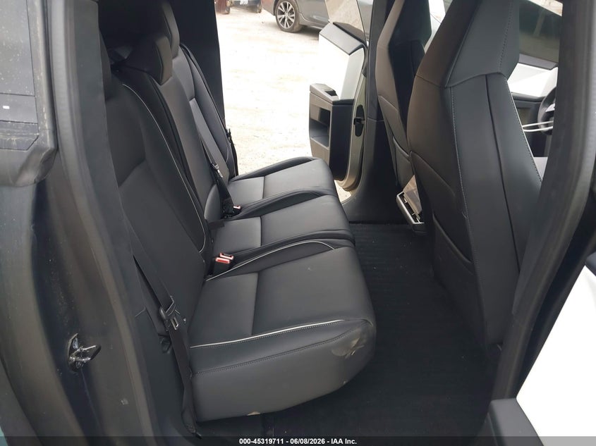 2024 Tesla Cybertruck All-Wheel Drive VIN: 7G2CEHED5RA035716 Lot: 45319711