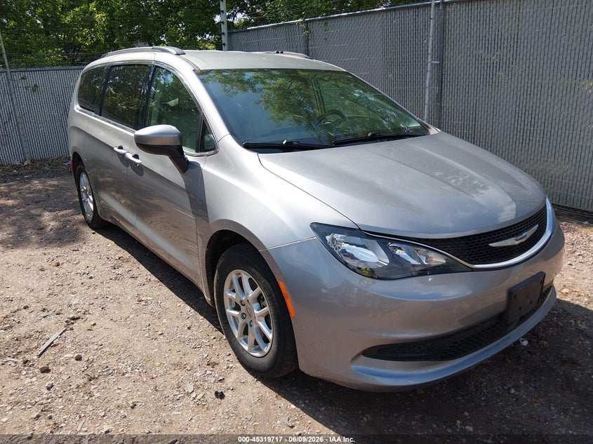 2021 CHRYSLER VOYAGER auction photo 1