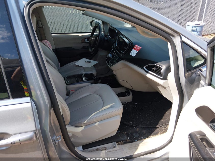 2021 CHRYSLER VOYAGER auction photo 5