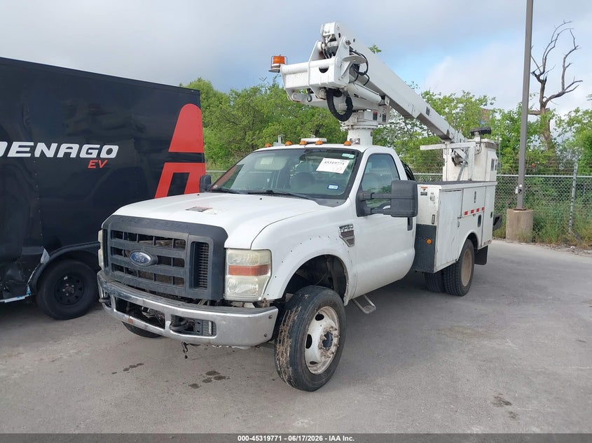2008 FORD F-450 CHASSIS auction photo 2